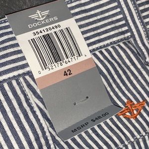 NWT Dockers Classic Fit Flat Front Shorts